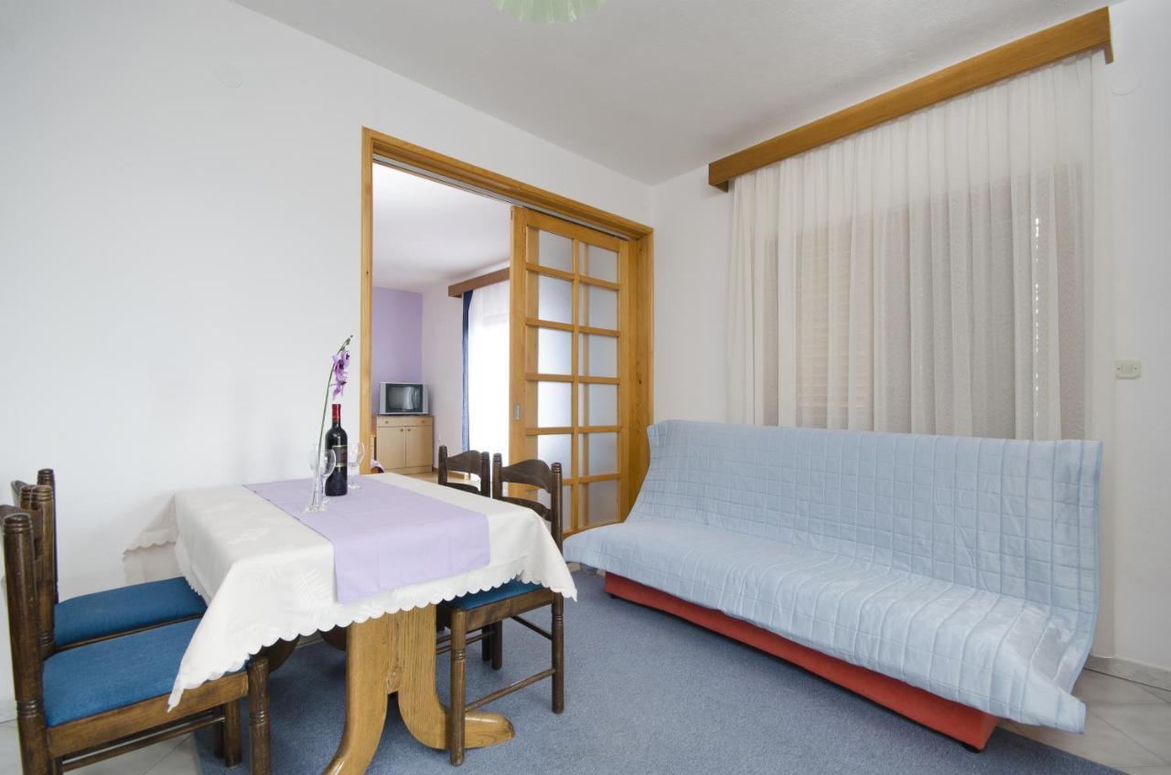 Family Friendly Apartments With A Swimming Pool Baska Voda, Makarska - 12442 Exterior photo