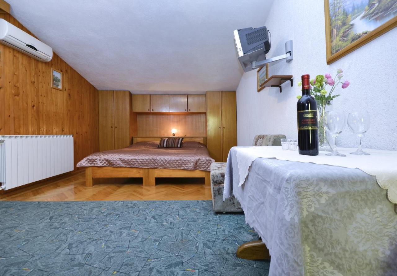 Family Friendly Apartments With A Swimming Pool Baska Voda, Makarska - 12442 Exterior photo