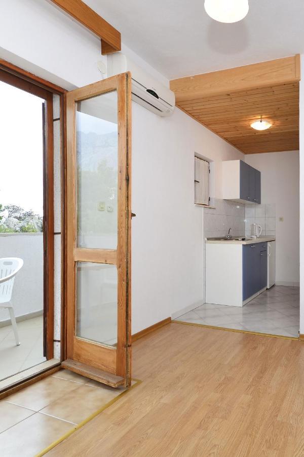 Family Friendly Apartments With A Swimming Pool Baska Voda, Makarska - 12442 Exterior photo