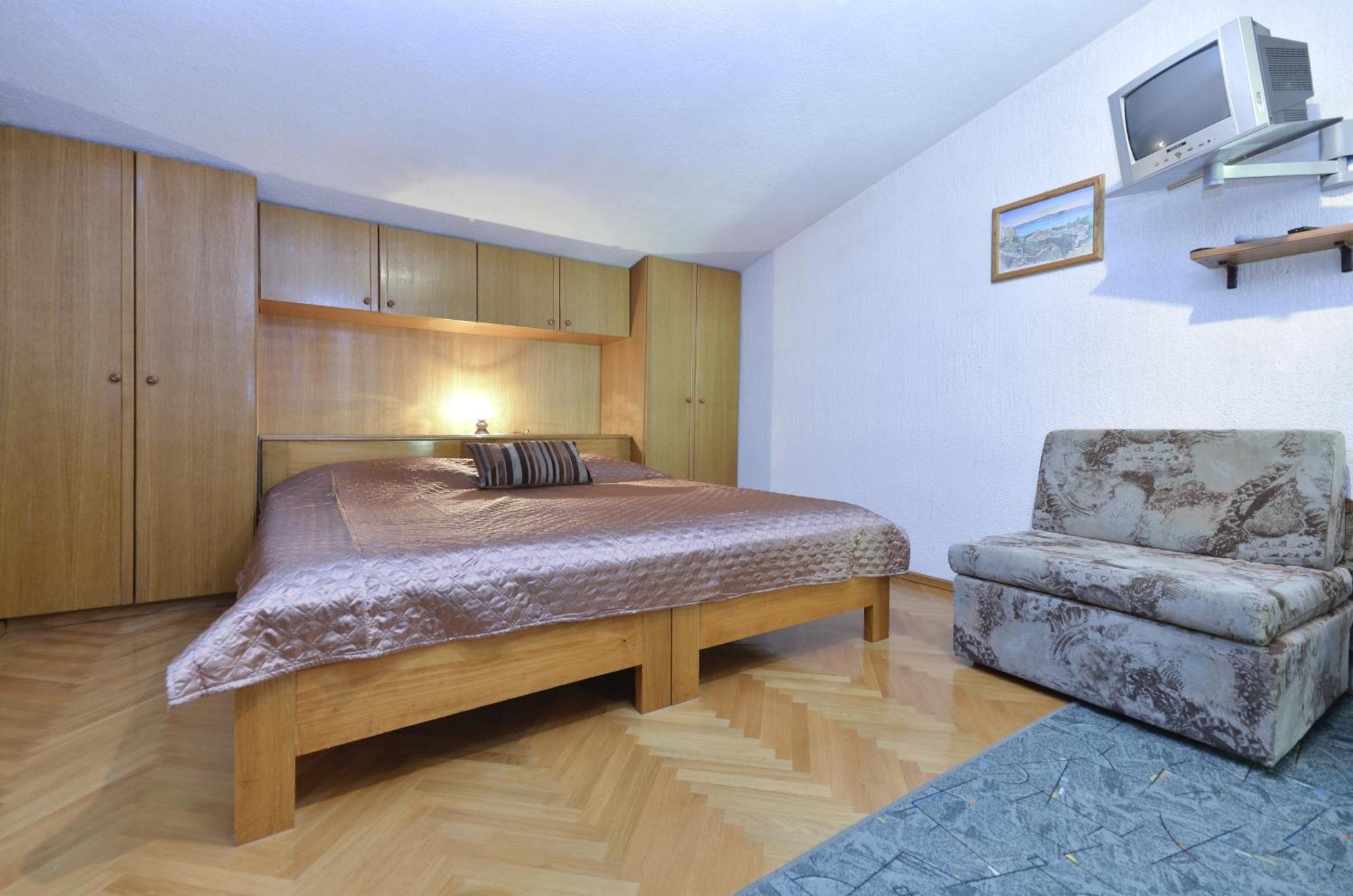 Family Friendly Apartments With A Swimming Pool Baska Voda, Makarska - 12442 Room photo